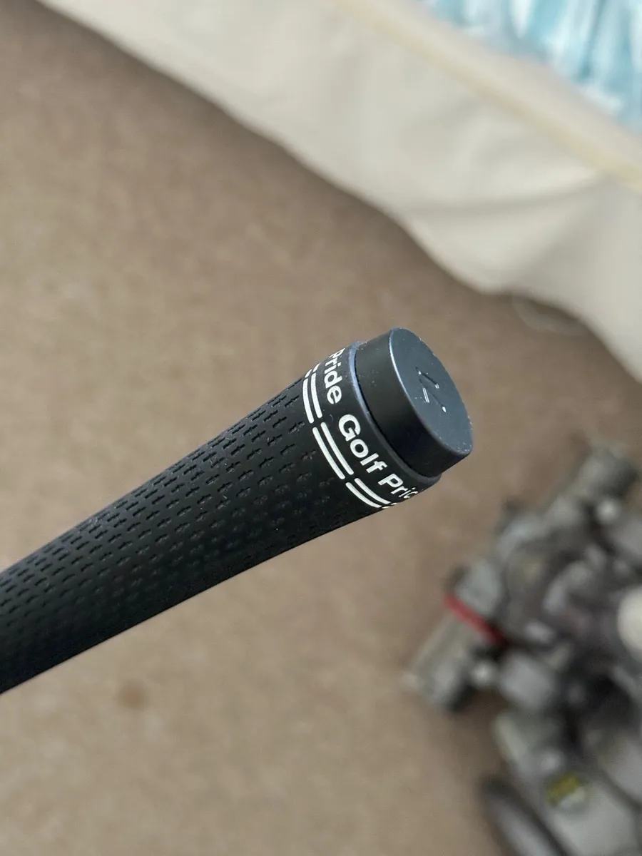 SHOT SCOPE H4 HANDHELD GOLF GPS & SHOT TRACKING - Image 3