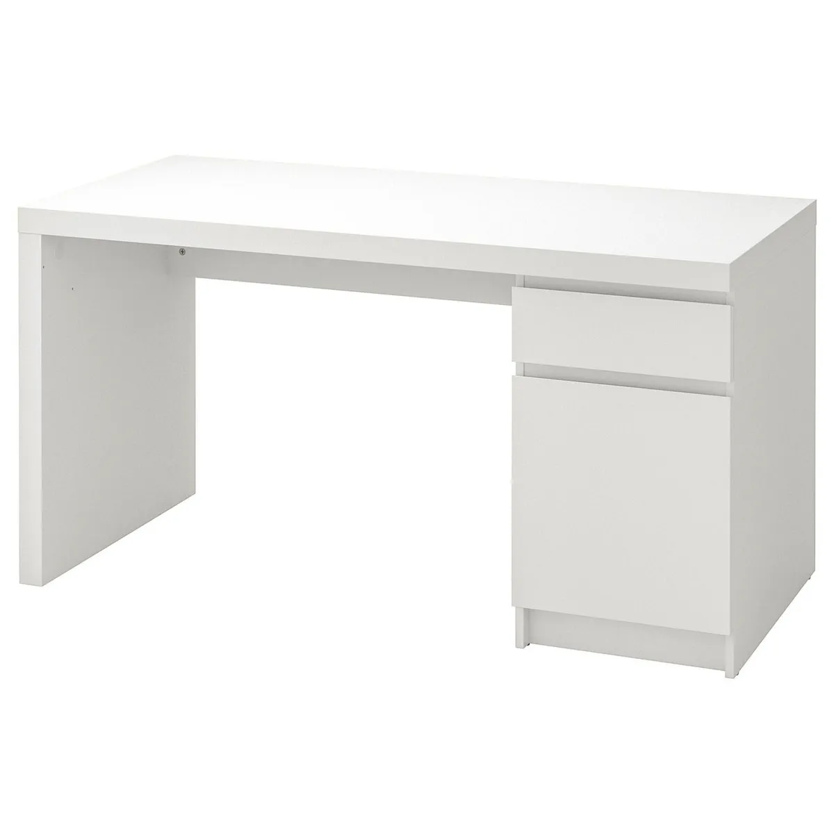 IKEA MALM desk
