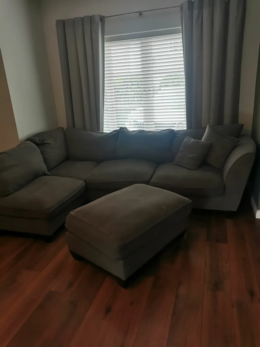 Corner Couch - Image 3