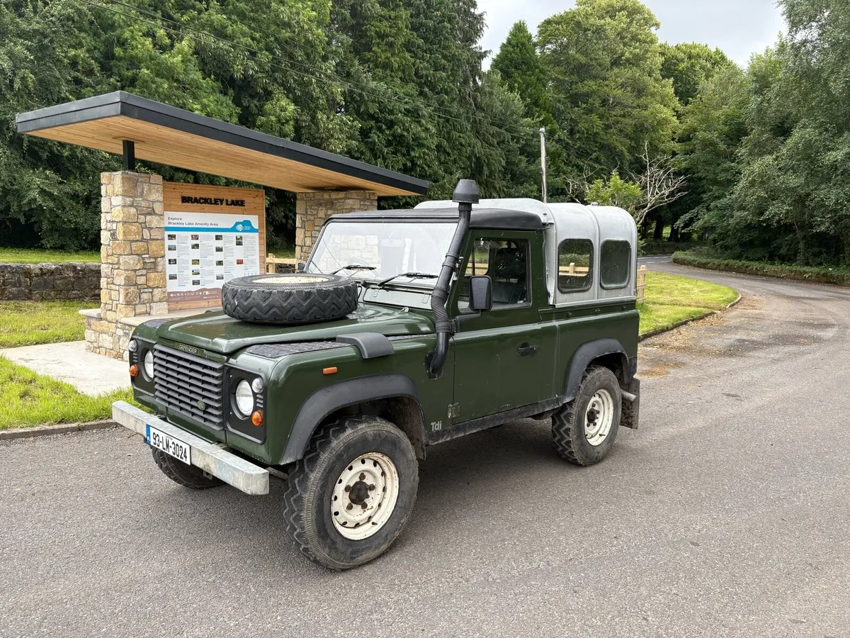 Landrover defender - Image 1