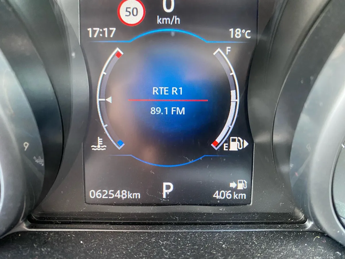 182 Jag E Pace 4WD A/T only 63,000KM’s - Image 2