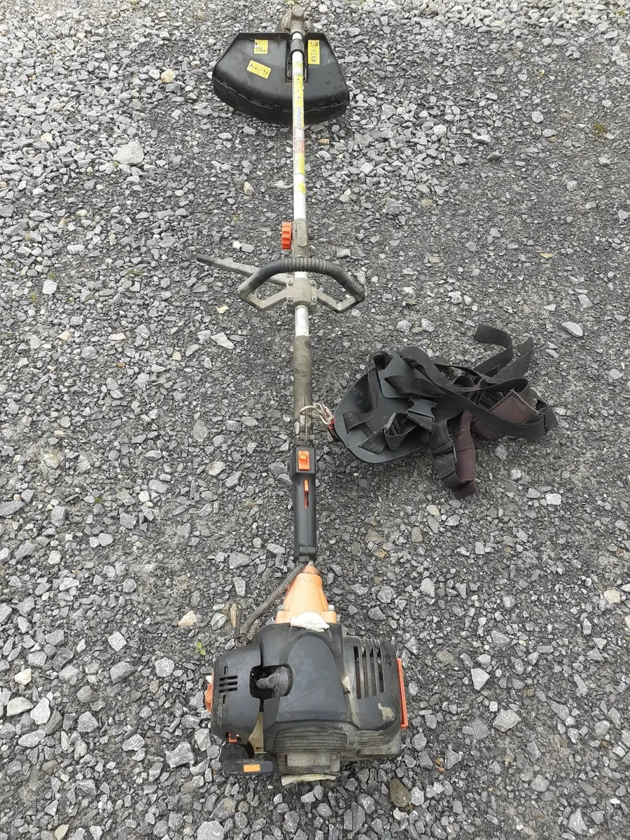 Grass strimmers - Image 1