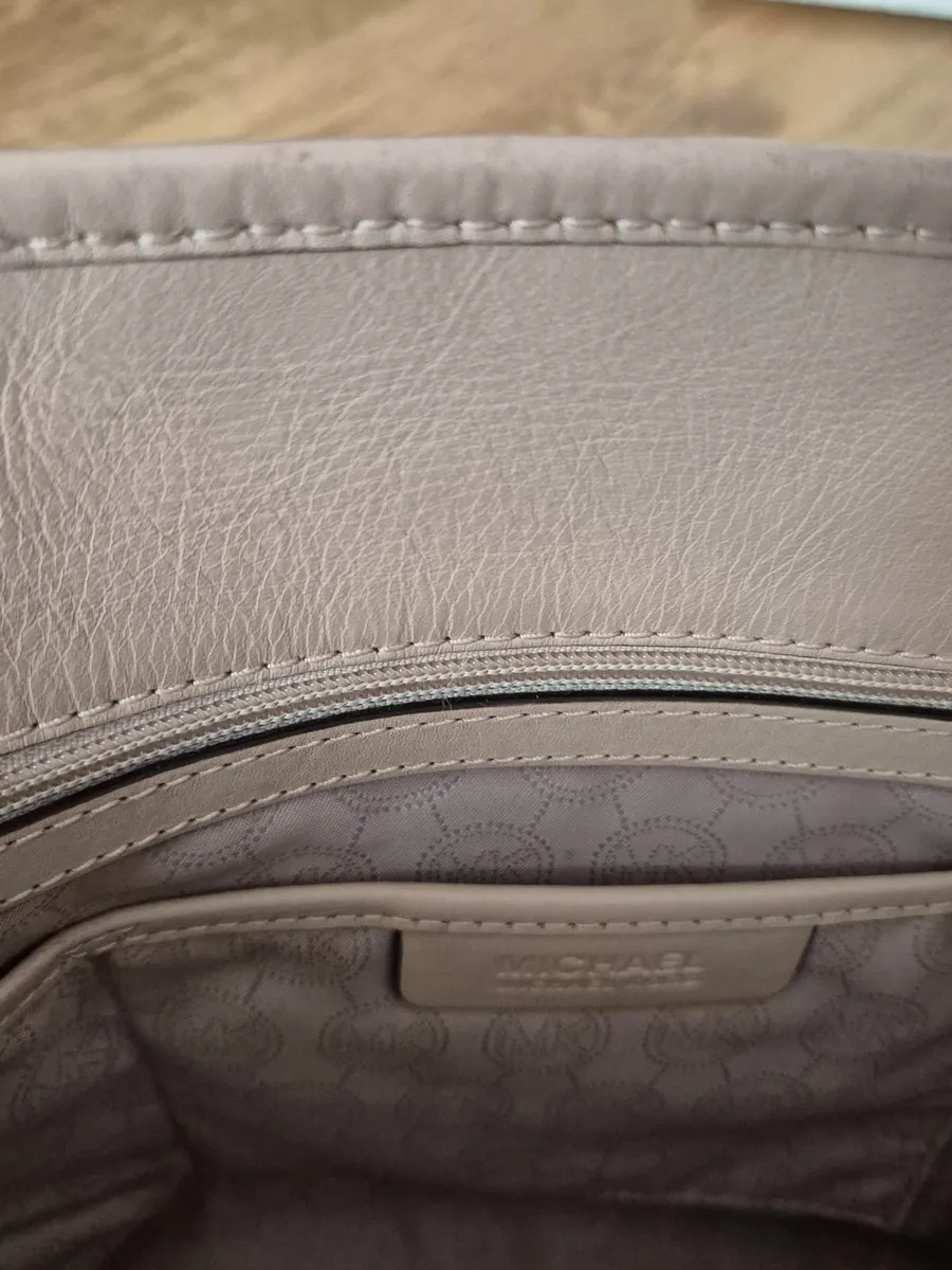 Michael Kors Tote Bag - Image 2