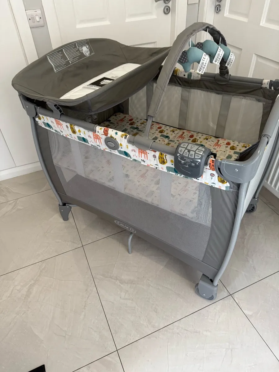 Graco Contour Electra travel cot - Image 3