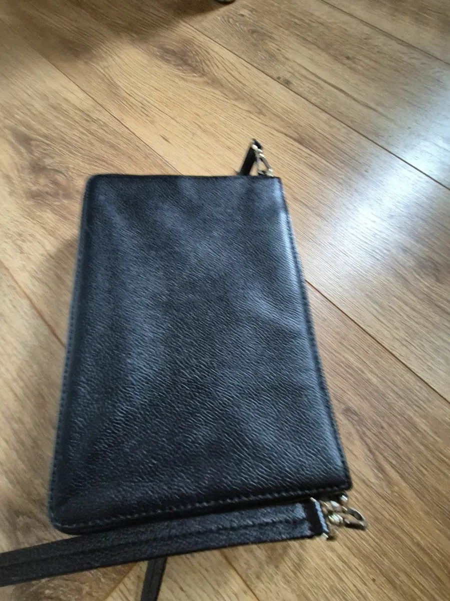Kate Spade Crossbody Bag - Image 4