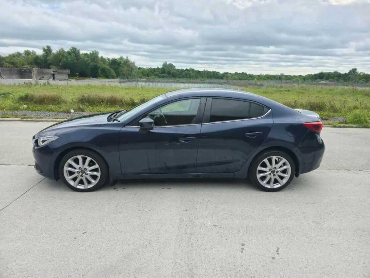 2014 Mazda 3 top spec - Image 4