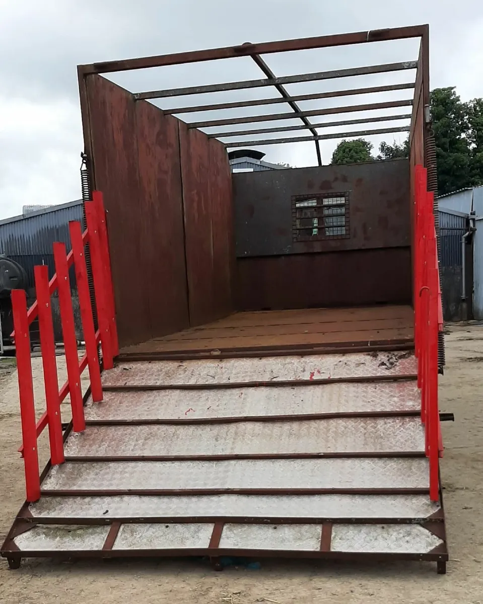 Tipper/cattle  trailor - Image 3
