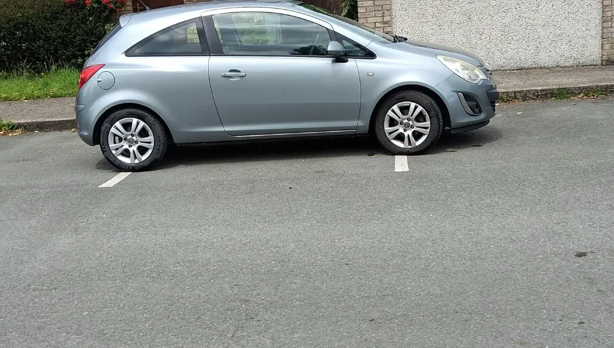 Opel Corsa 2012 - Image 1