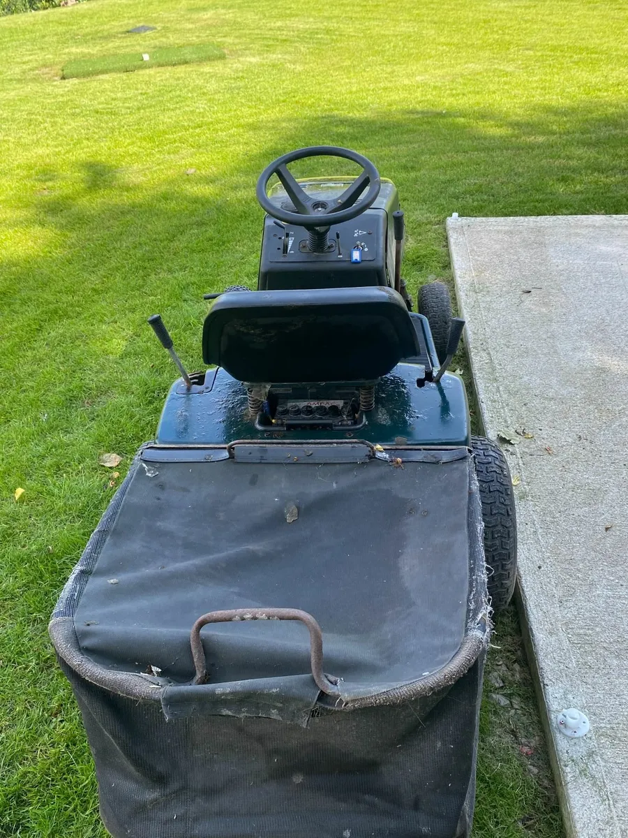 Ride on mower - Image 3