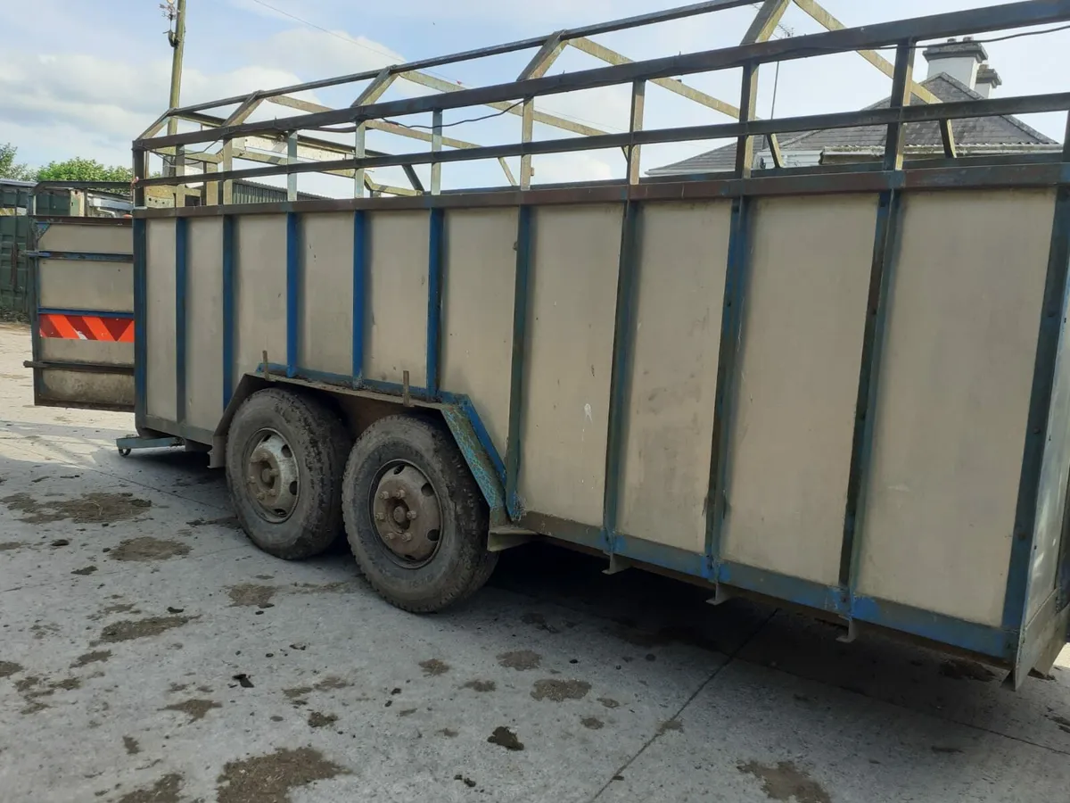 Tractor Cattle Trailer - Image 1