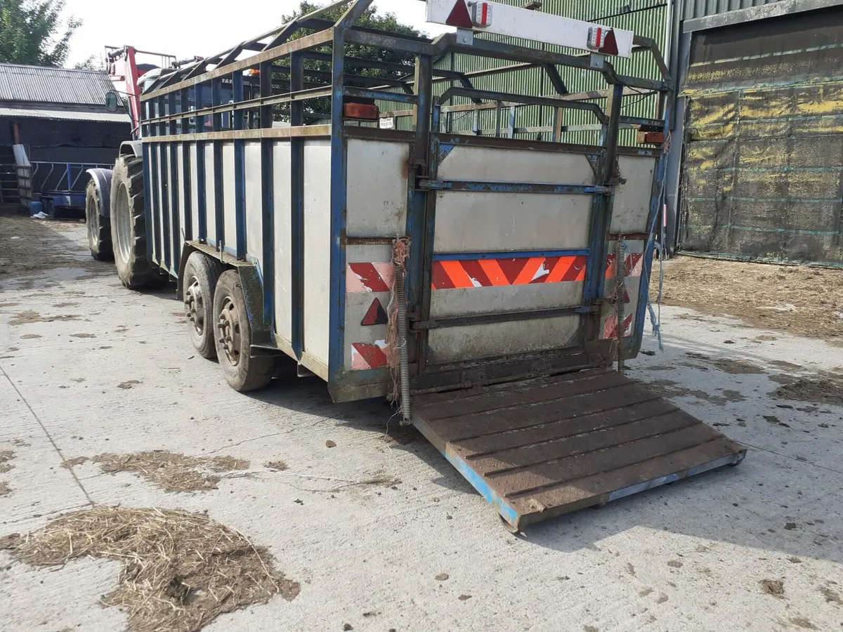 Tractor Cattle Trailer - Image 2