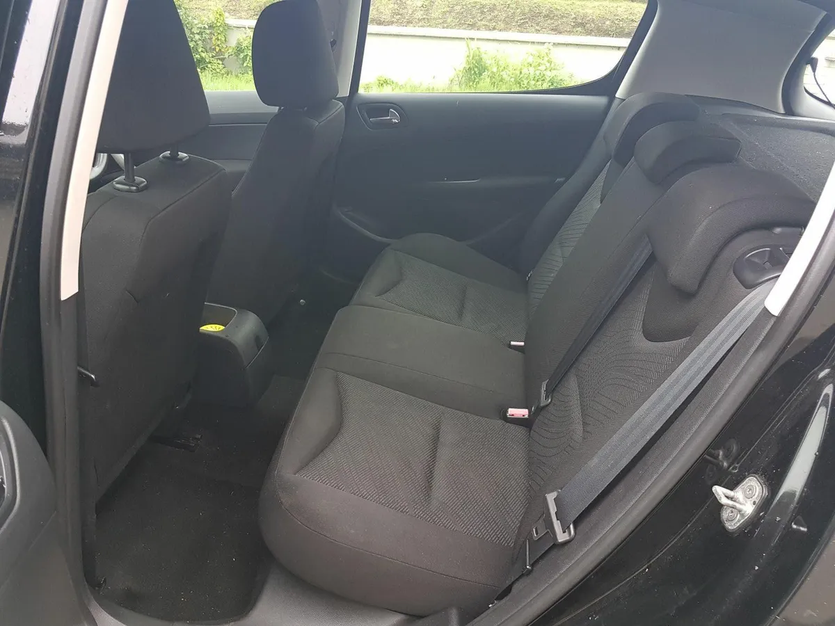 Peugeot 308 2011 - Image 4