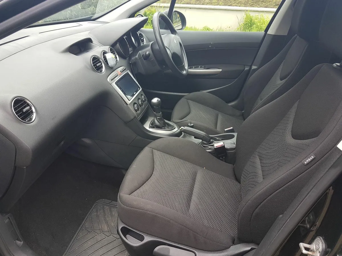 Peugeot 308 2011 - Image 3