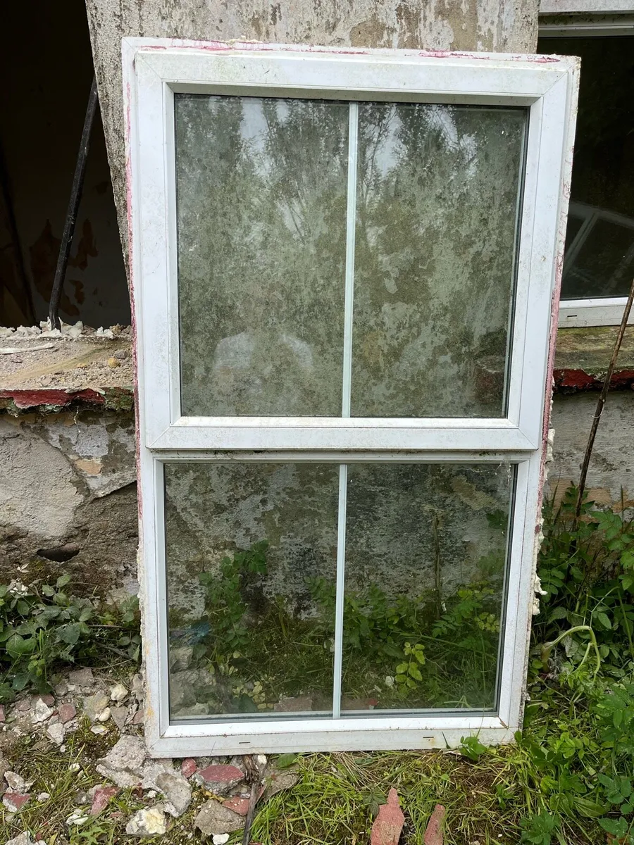 4 x double glazed windows