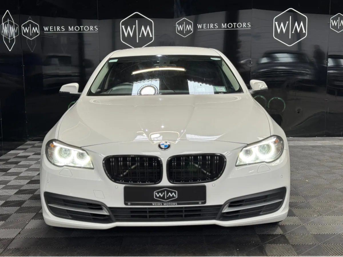 BMW 5-Series 520D AUTOMATIC //190BHP - Image 4