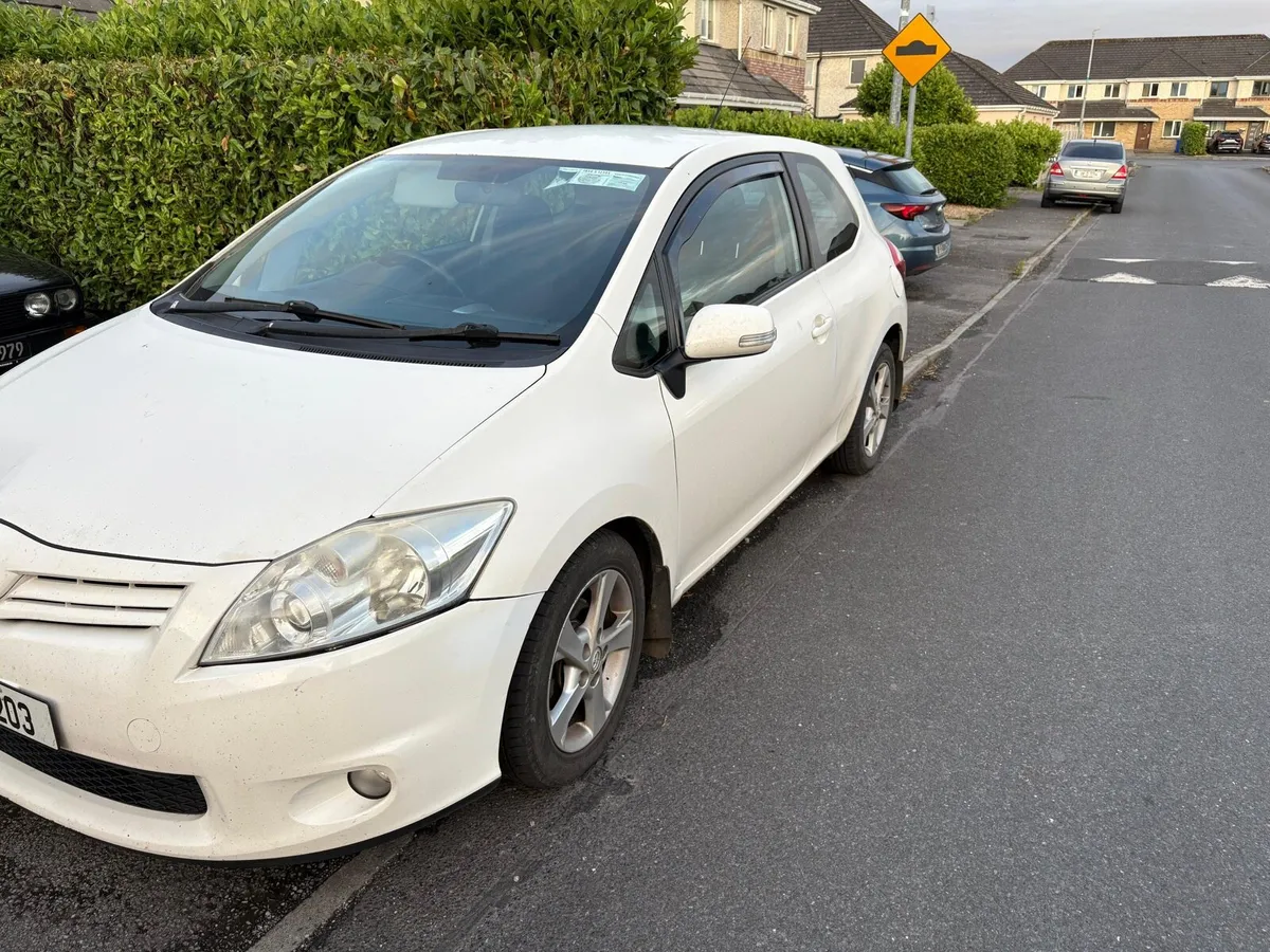 2011 Toyota auris 1.4 d4d - Image 3