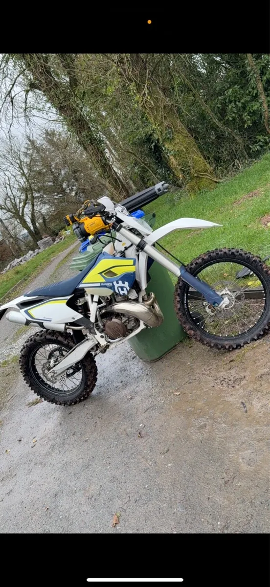 Husqvarna TE 300 road registered - Image 1