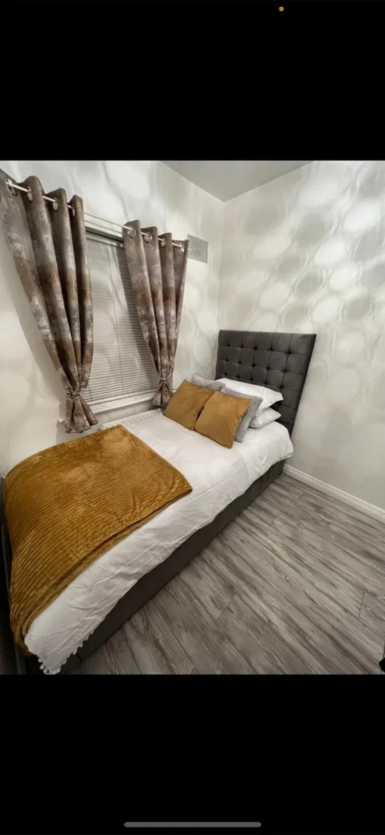 Single Bed - Image 2