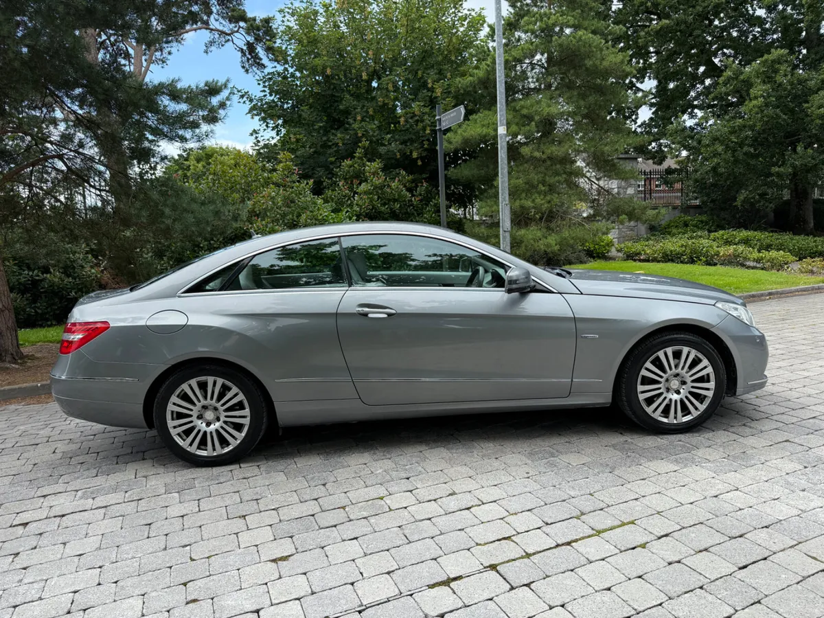 Mercedes-Benz E-Class 2012 E220 Coupe LOW KMS - Image 3
