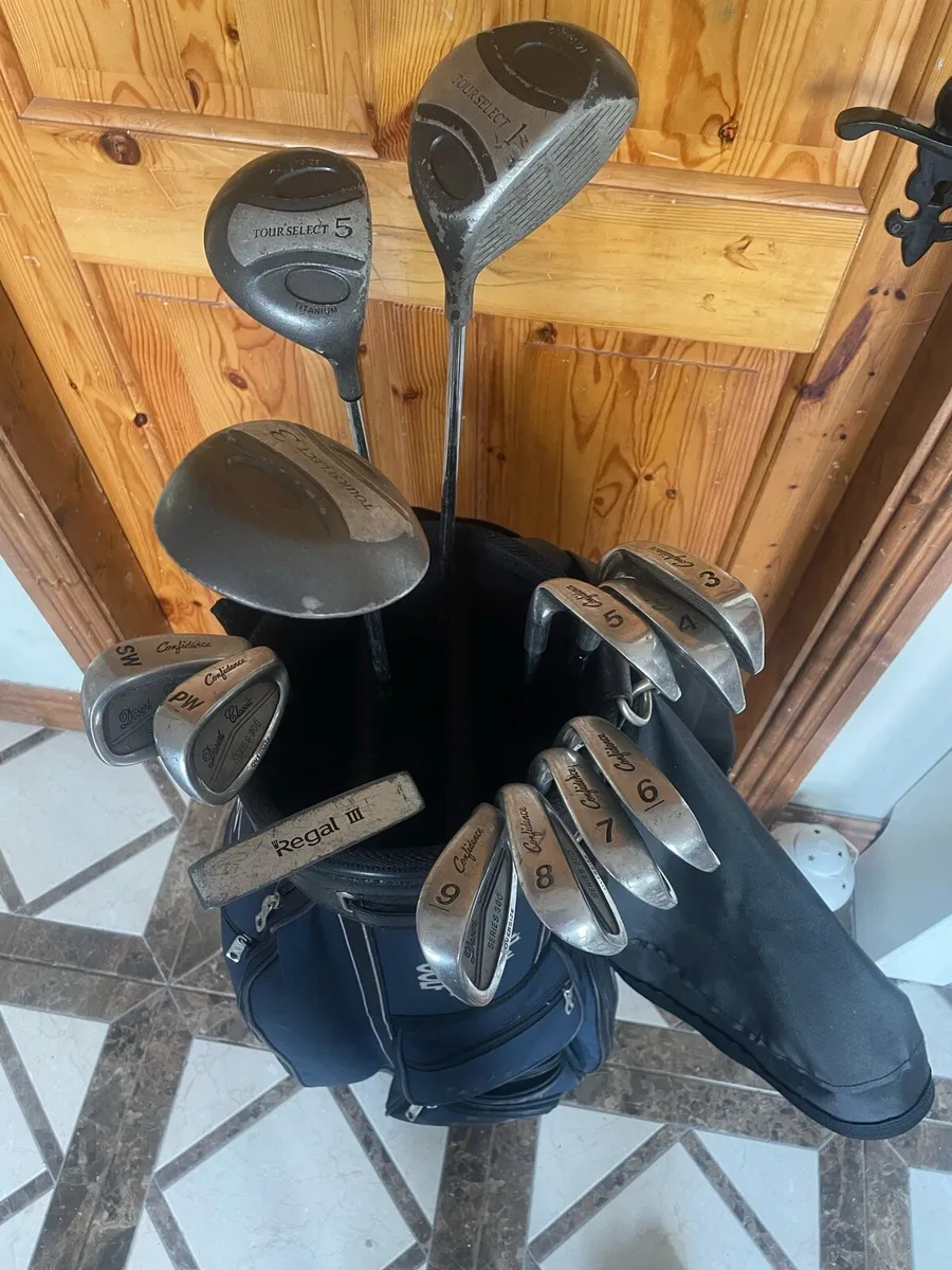 13 Golf clubs - Image 1