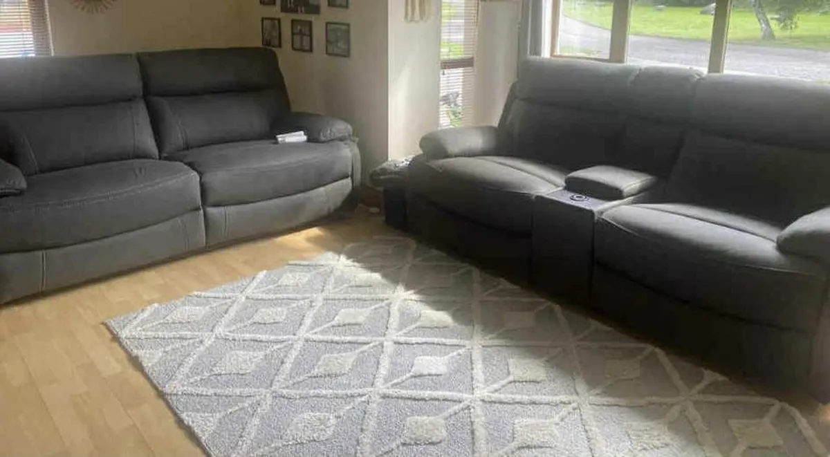 Hardy 3 &2 Seater | Console | USB | Power Recliner - Image 1
