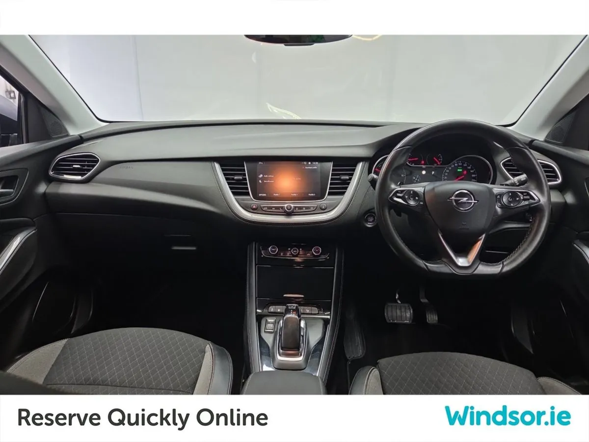 Opel GRANDLAND X 1.6 Hybrid SRI Model - Image 4