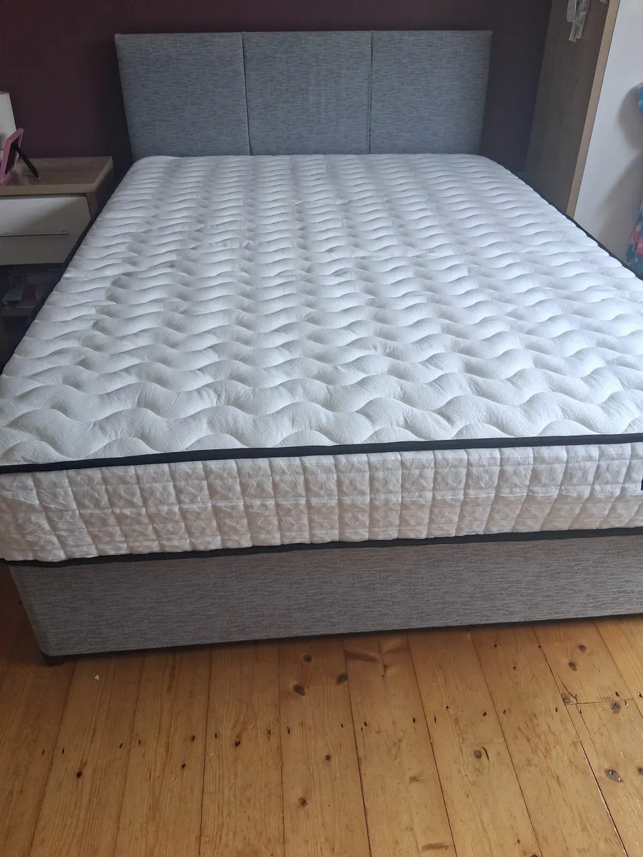 Beds - Image 1