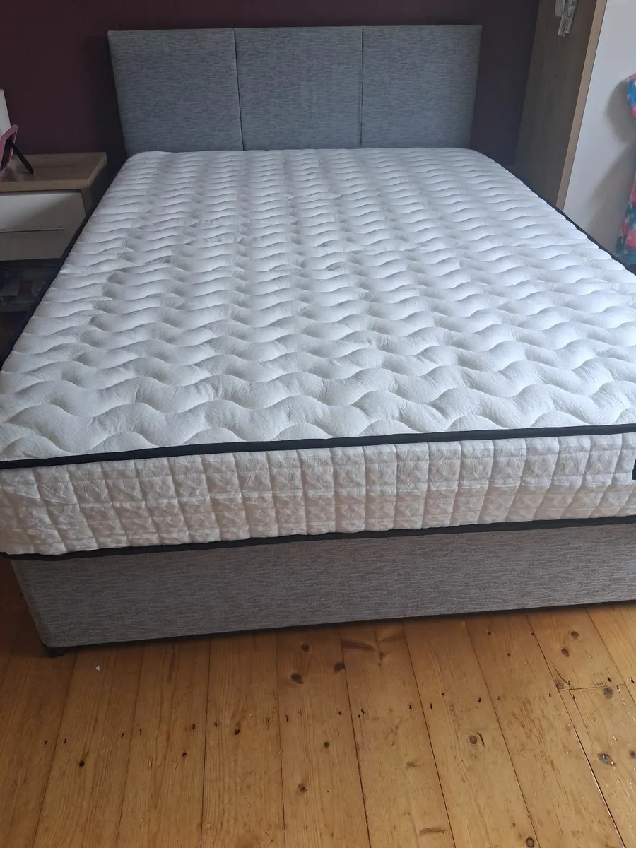 Beds - Image 2