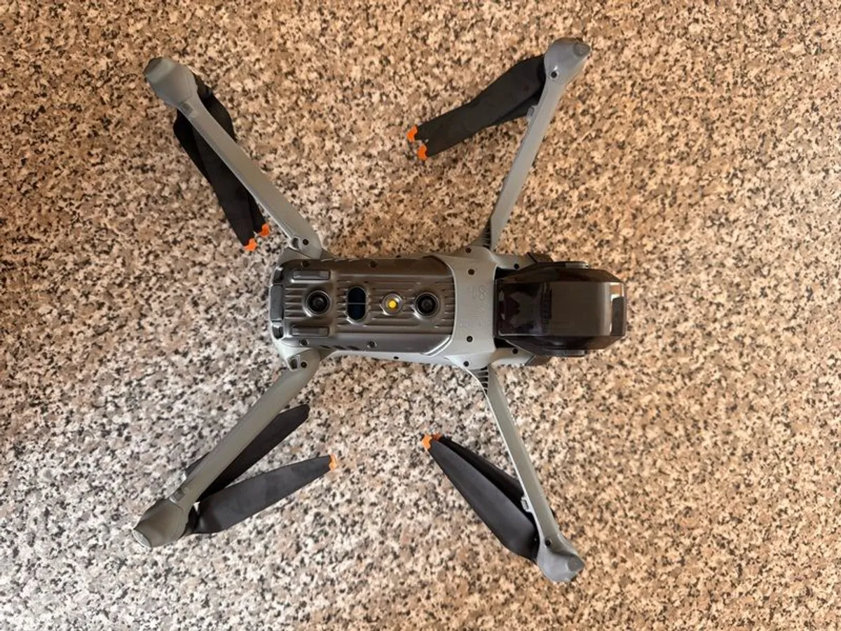 DJI AIR3S Flymore combo - Image 3