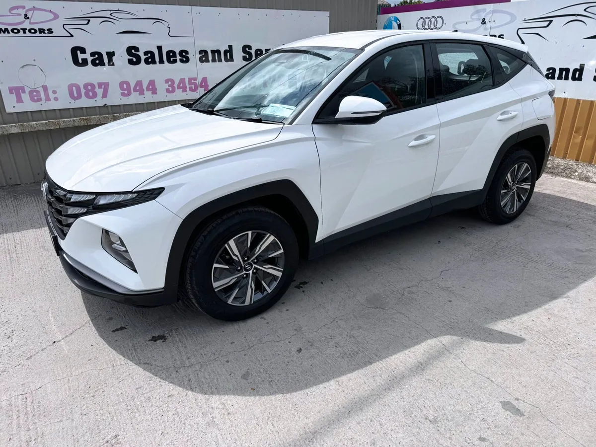 221Hyundai Tucson 2WD Comfort Plus HEV Auto - Image 1