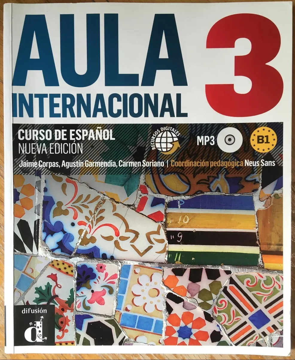 4x Aula International Spanish A2 to B2 Books +CDs - Image 2