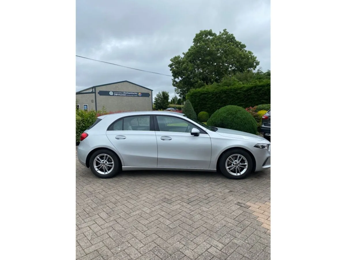 Mercedes-Benz A-Class 180 5DR Auto Style - Image 4
