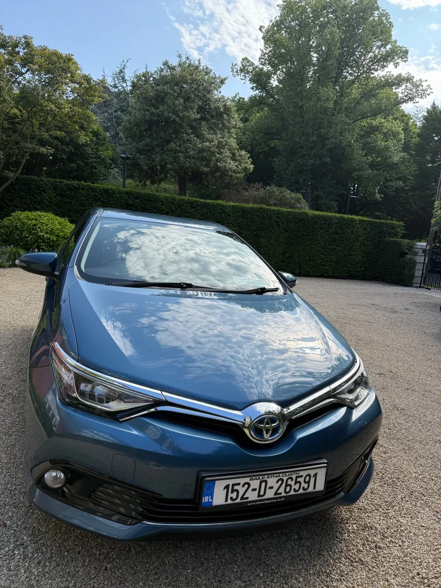 Toyota Auris 2015 - Image 1