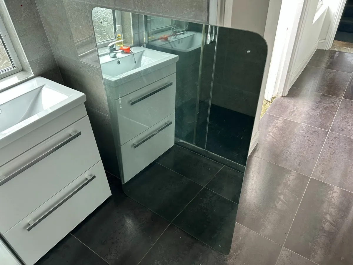 Mirror - Image 1