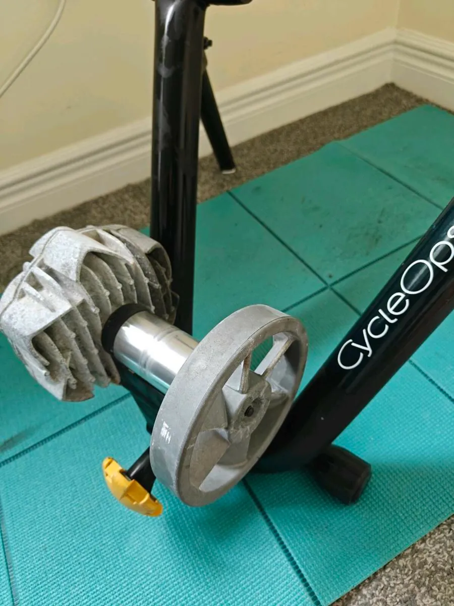 CycleOps Fluid 2 - Bike Indoor Trainer - Image 1