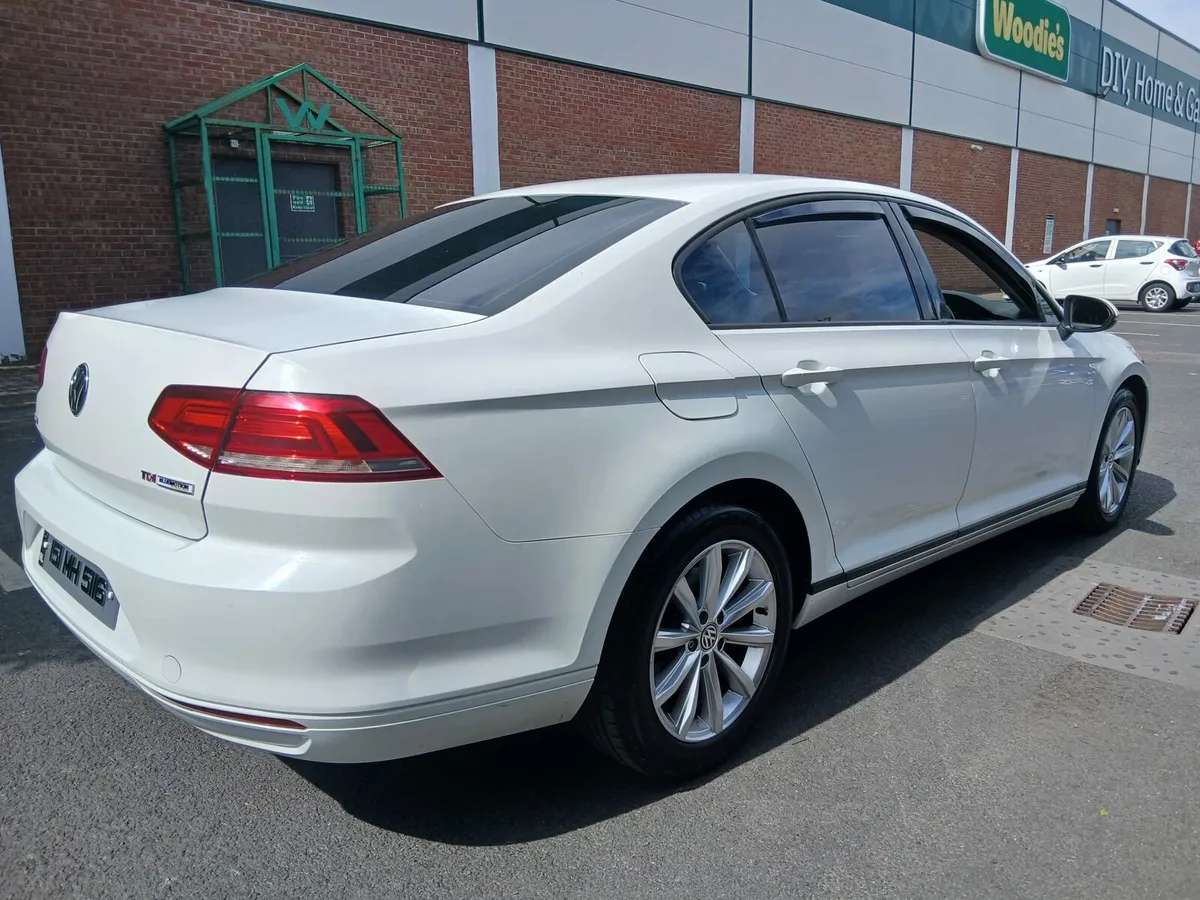 2015 Volkswagen Passat 1.6 TDI Bluemotion Tested - Image 2