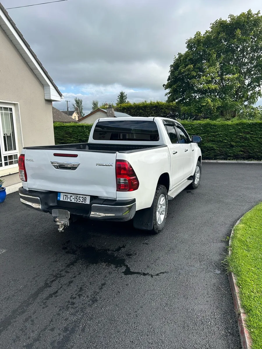 Toyota Hilux - Image 4