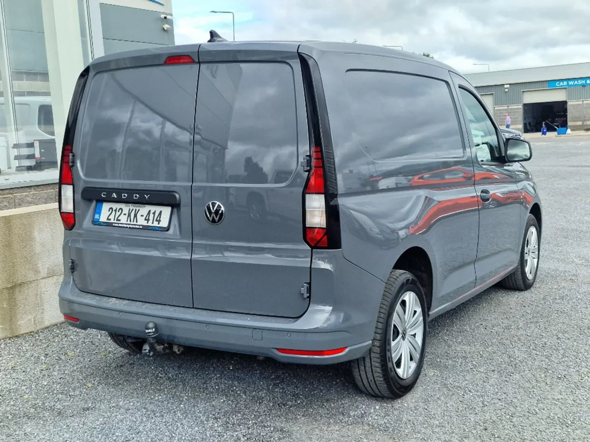 Volkswagen Caddy Cargo Bussiness TDI 75hp M6F 5DR - Image 3