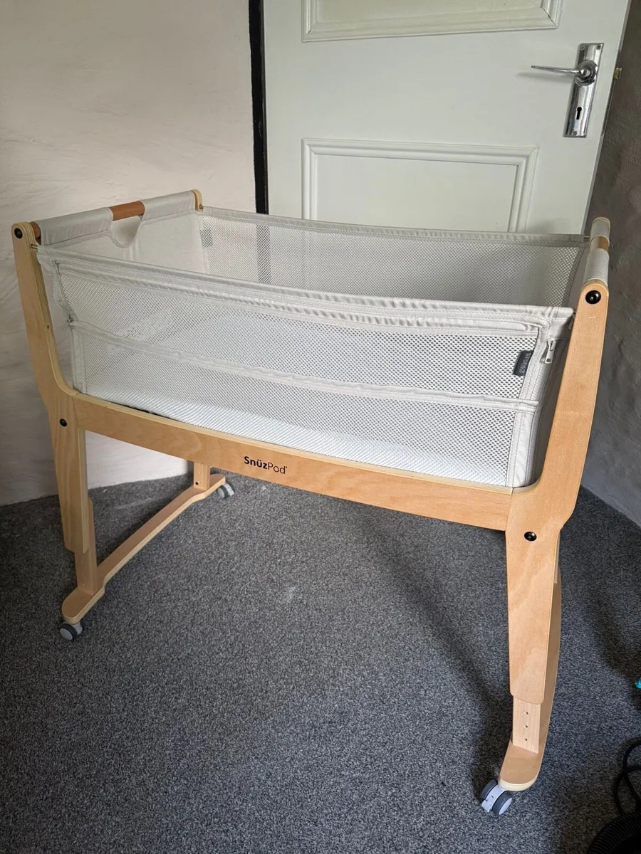 Baby bed - Image 1