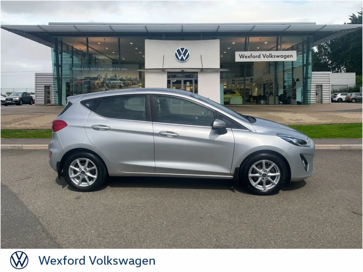 Ford Fiesta Titanium 1.1 85hp Manual - Image 4