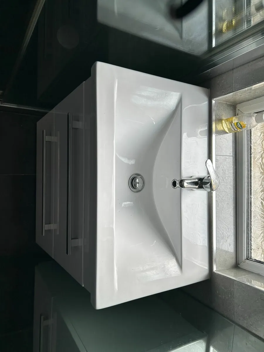 Bathroom Vanity - Image 2