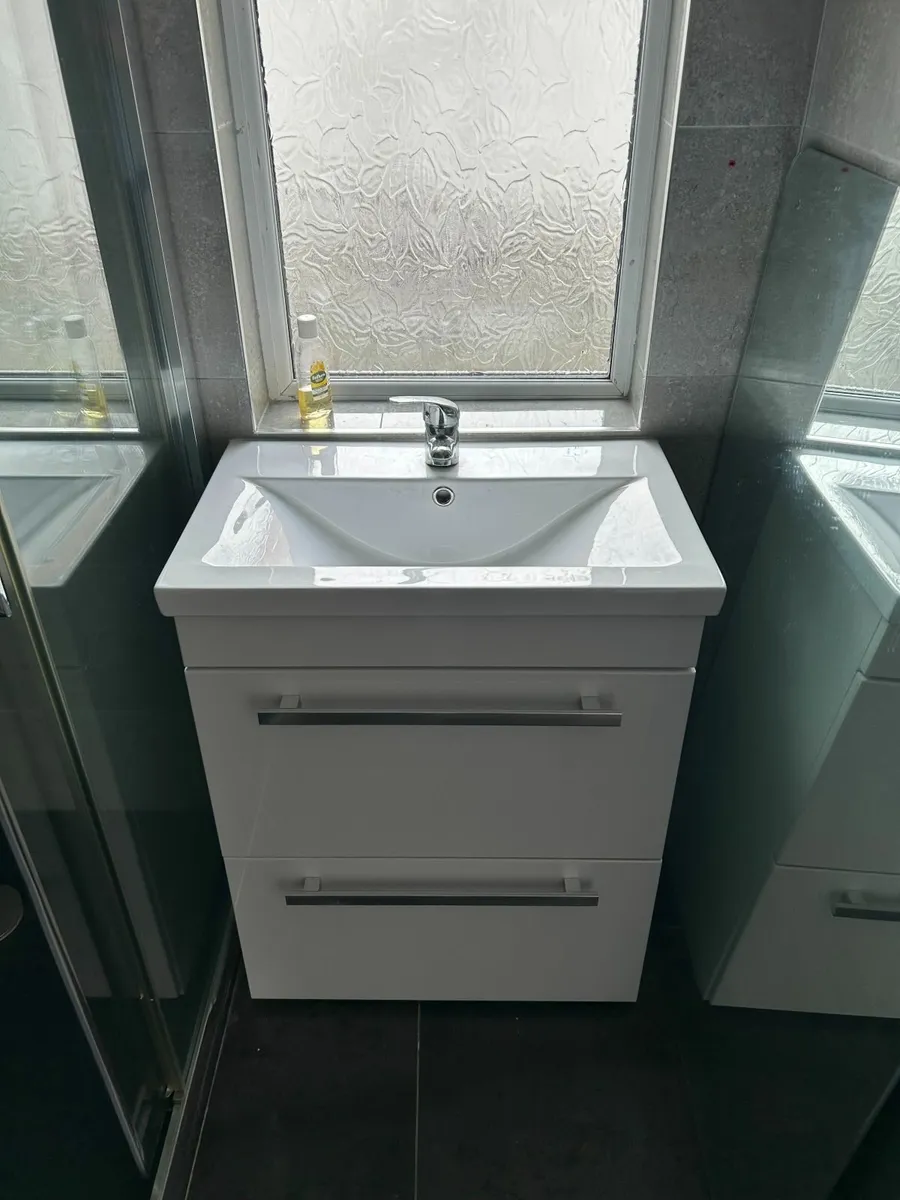 Bathroom Vanity - Image 3