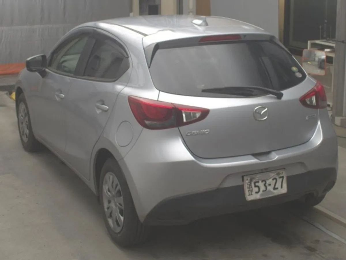 Mazda Demio Mazda Demio 1.3 Litre Auto  Perfect F - Image 2