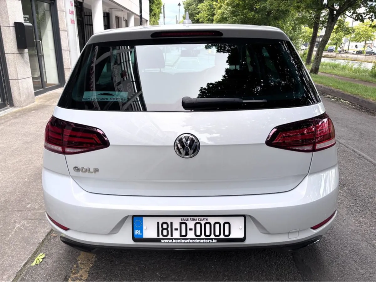 Volkswagen Golf 1.2 TSI Comforline Auto 5DR - Image 4