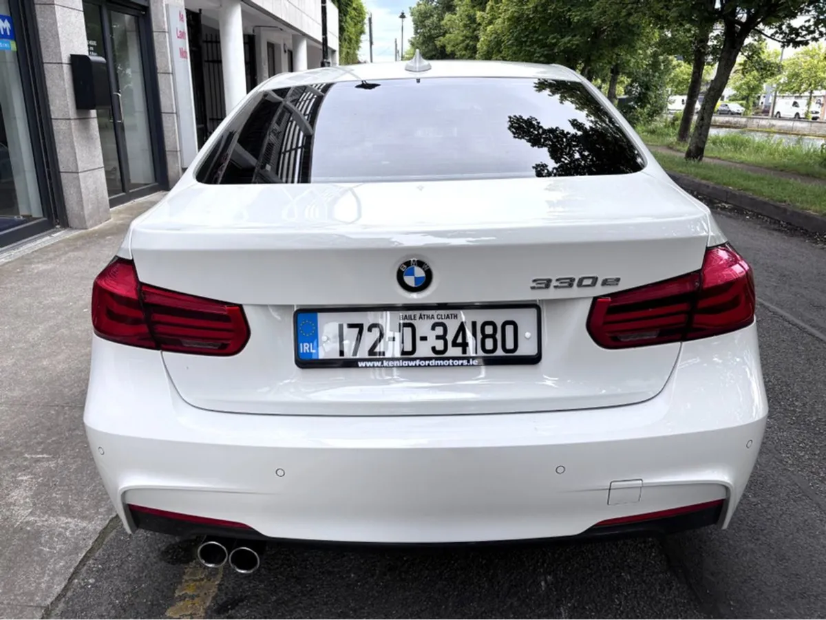 BMW 3 Series 330e M-sport 4DR - Image 4