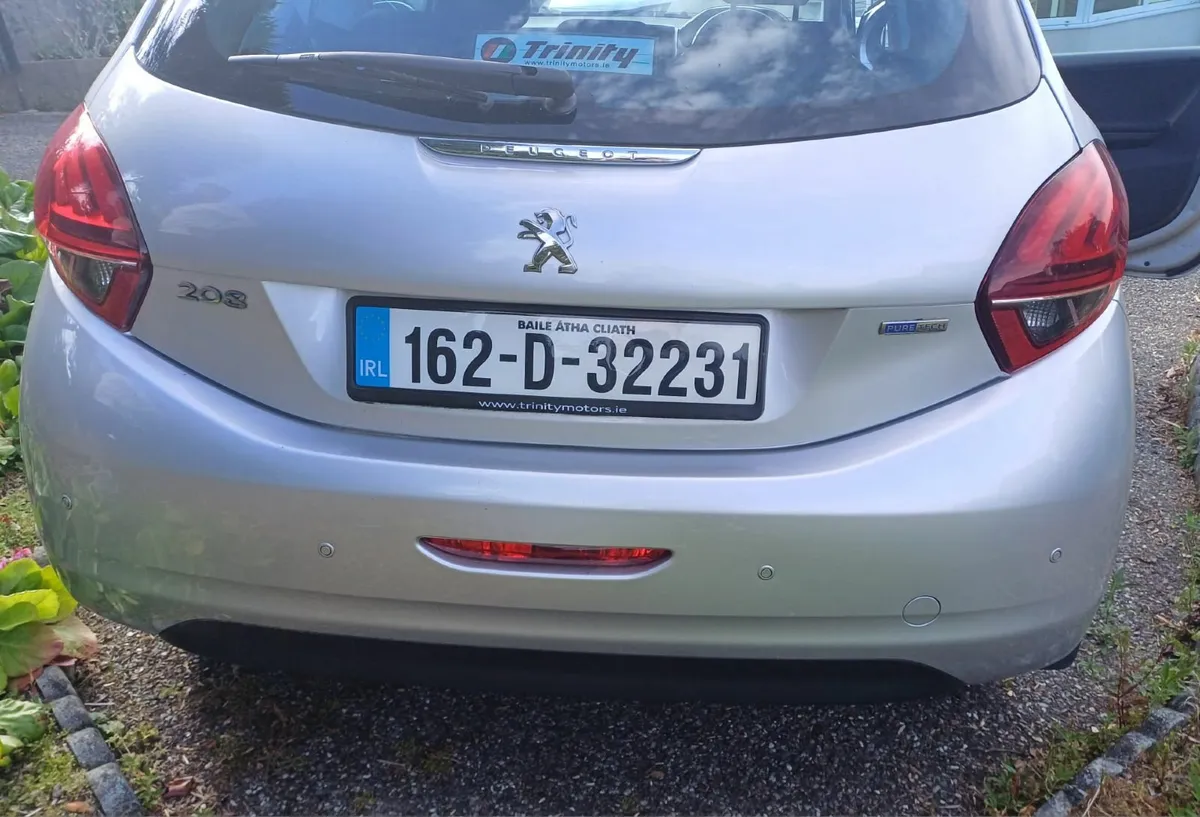 Peugeot 208 2016 - Image 2