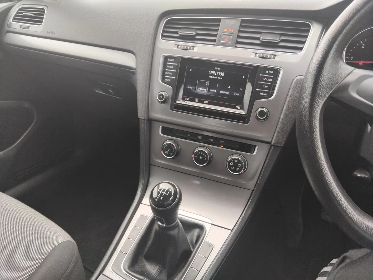 Volkswagen Golf 2013 - Image 3
