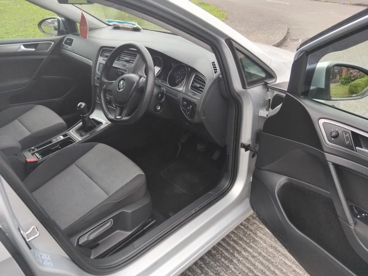 Volkswagen Golf 2013 - Image 4