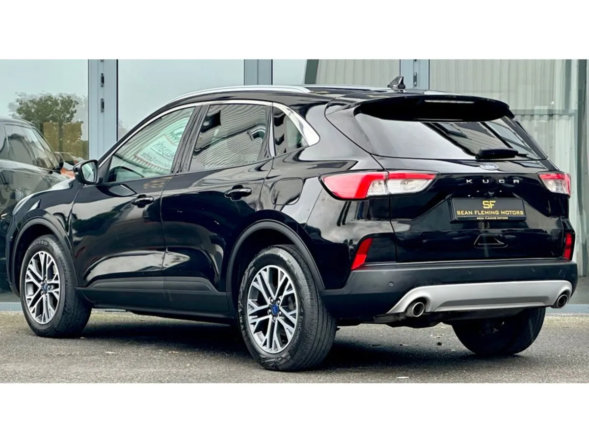 Ford Kuga 1.5 Tdci Titanium Edition 120PS 5DR Auto - Image 3