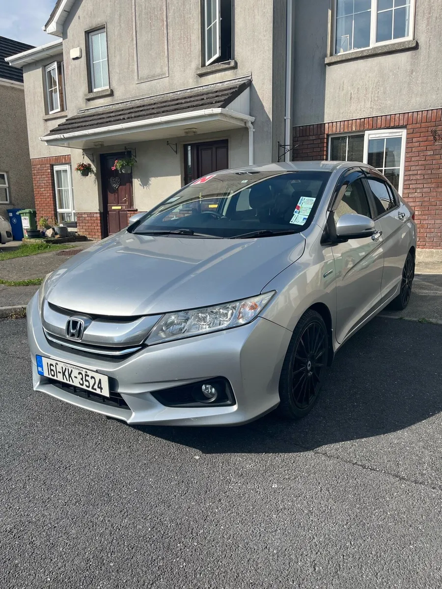 2016 Honda Grace 1.5 Petrol Hybrid - Image 1